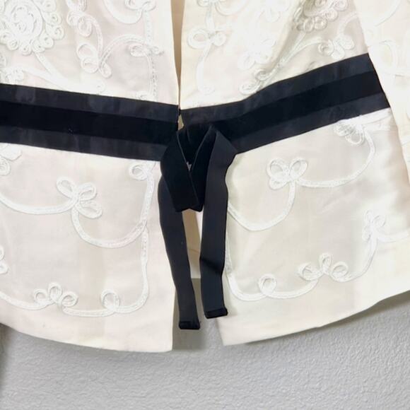 Neiman Marcus Women’s Jacket Romantic Parisian Evening Embroidered Silk Frog S - Picture 5 of 14